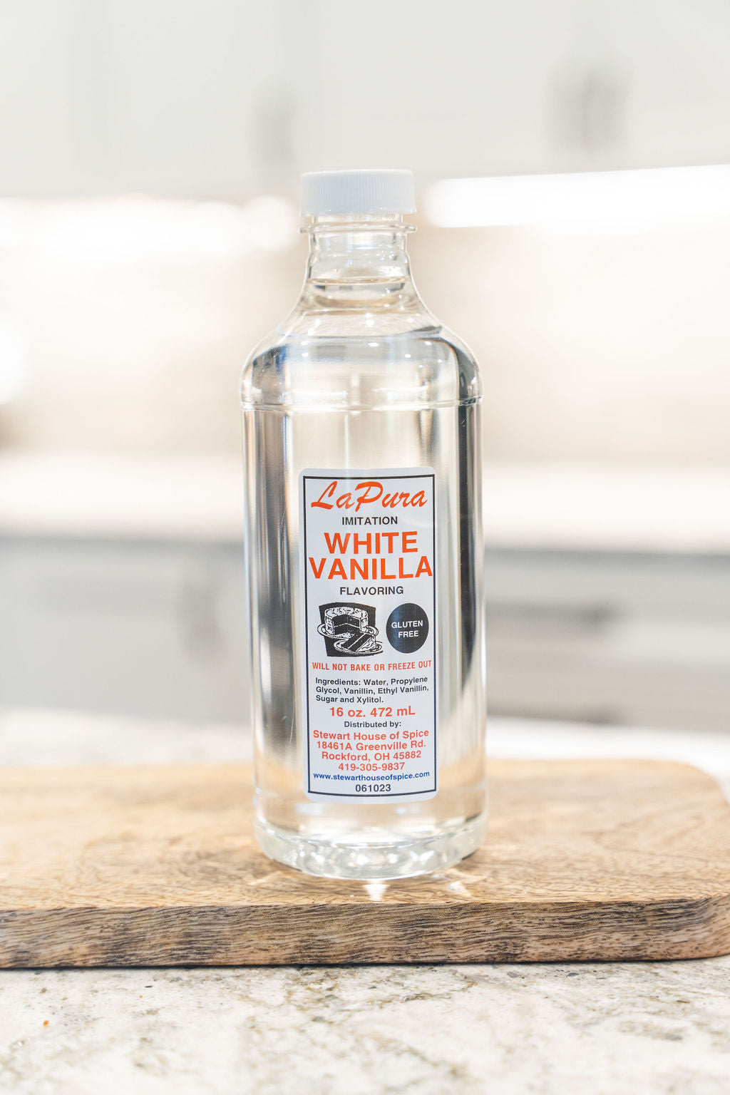 White Vanilla Flavor (imitation) 16 oz. - Imitation Vanilla